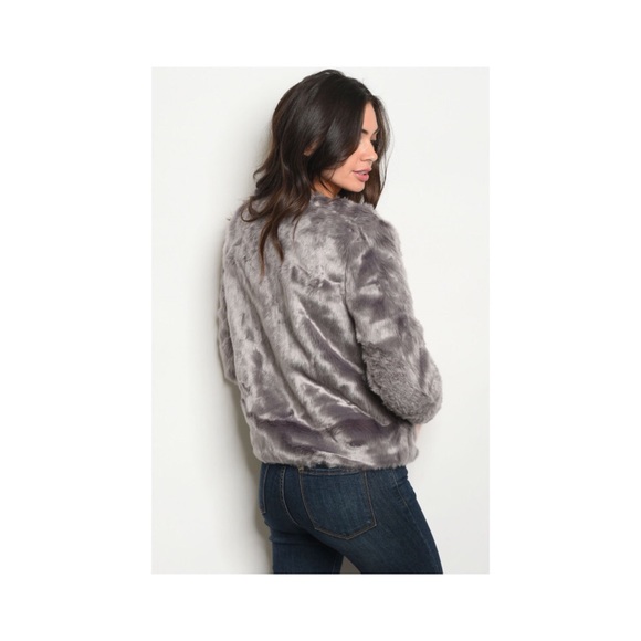 REDUCED TODAY ONLY! Gray Pink Faux Fur Jacket - Picture 4 of 6